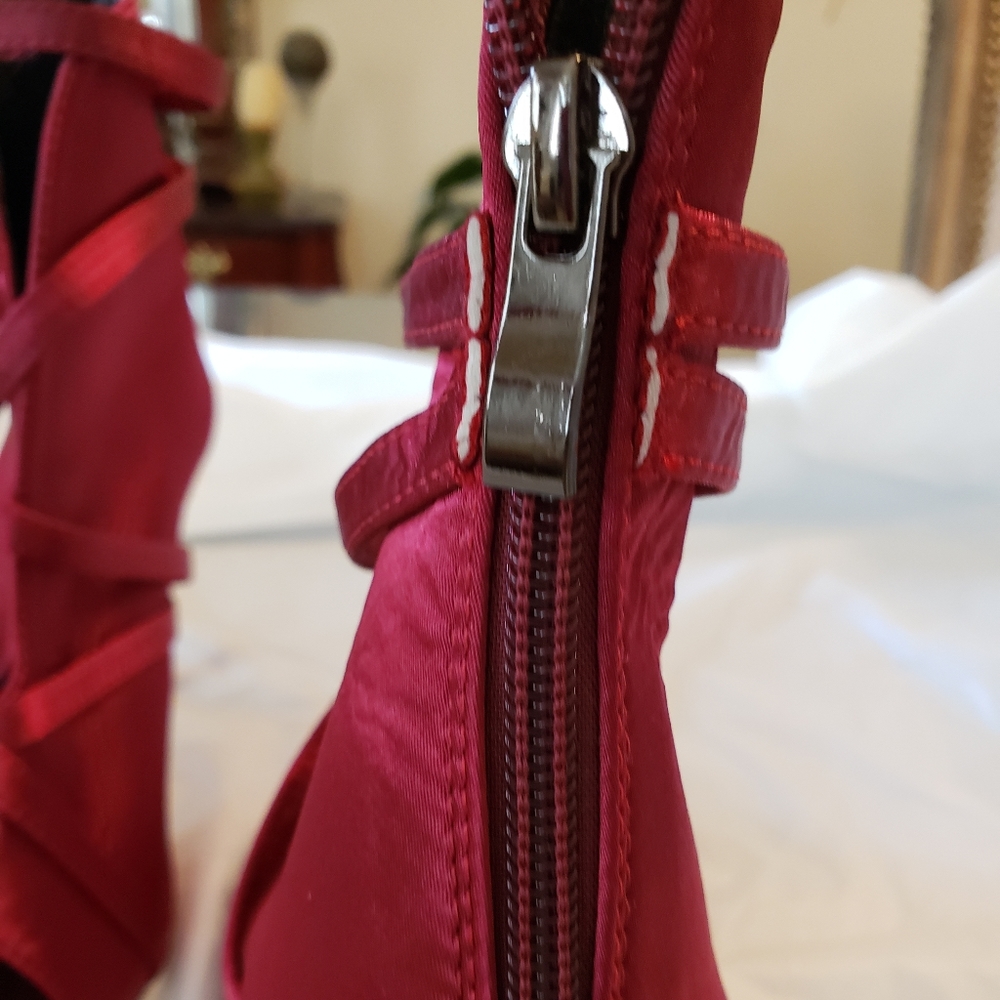 Shoes - Picture 7 of 7